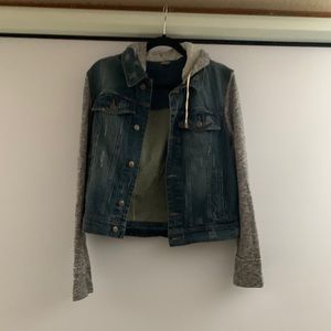 3 for 30 💕Denim sweater jacket